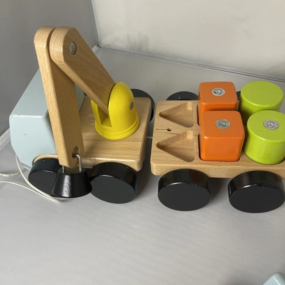 IKEA Pull Along Wood Truck Magnetic Crane Shaped Blocks‎ Developmental Toys